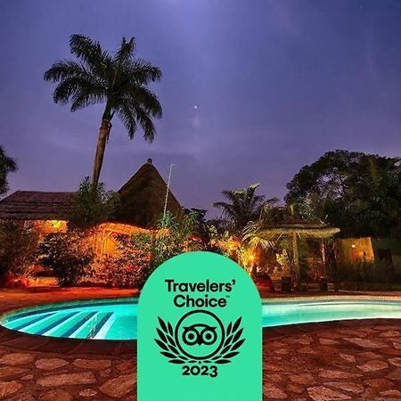 Afro Smile Hotel & Guest House - จินจา ภายนอก รูปภาพ